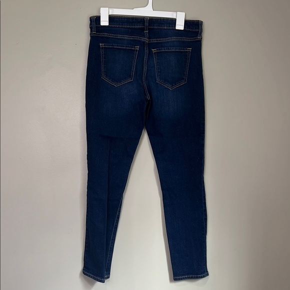 GAP Straight Cuff Jean Women's Navy 8 / 29R - Picture 5 of 6